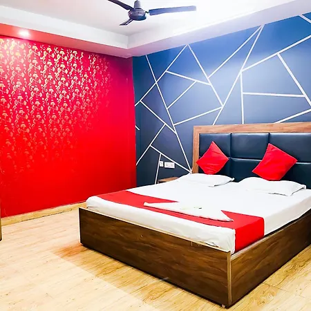 Hotel Dream In - Hazrat Nizamuddin Station
